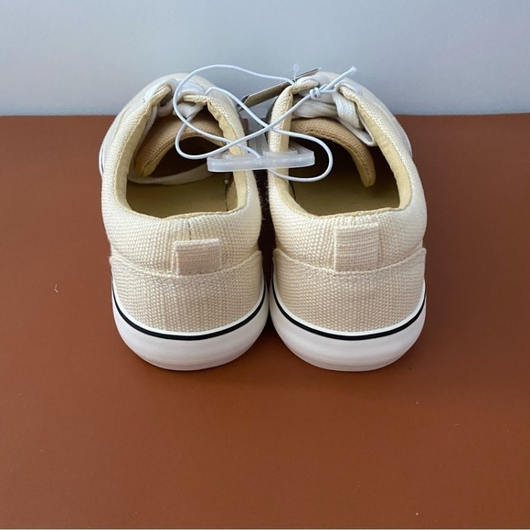 Women's Molly Vulcanized Lace-Up Sneakers - Universal Thread Yellow Size 6 - Picture 6 of 8